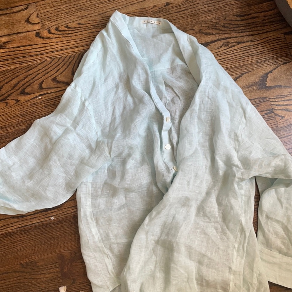 NWOT linen Vitamin A cover up. Size small